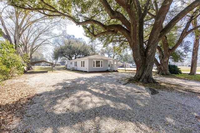 22105 Highway 1, Plaquemine, LA 70764