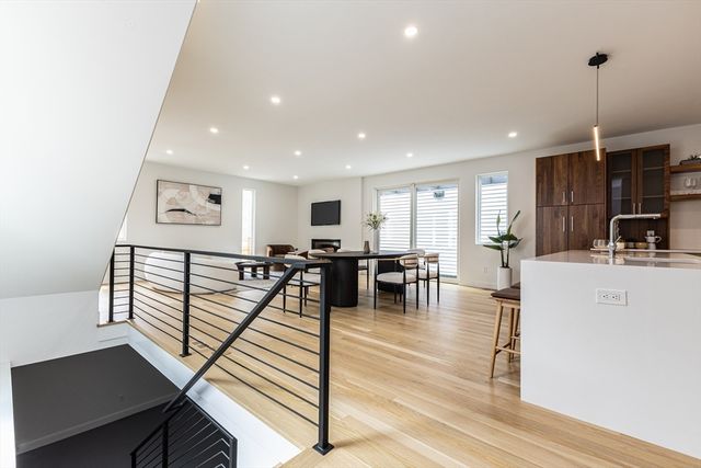 95 Griswold St 95, Cambridge, MA 02139