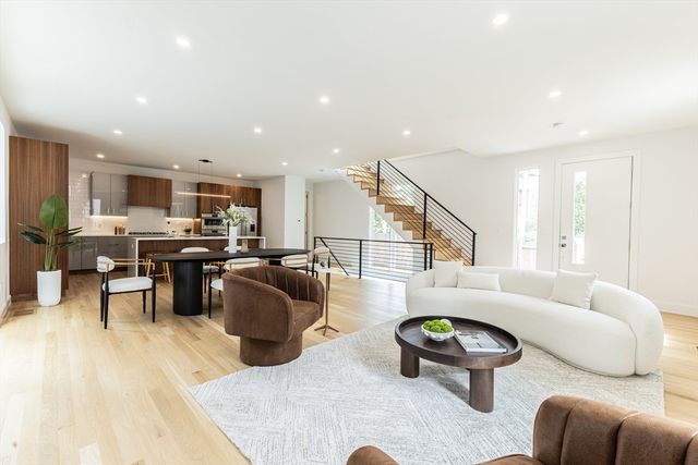 95 Griswold St 95, Cambridge, MA 02139