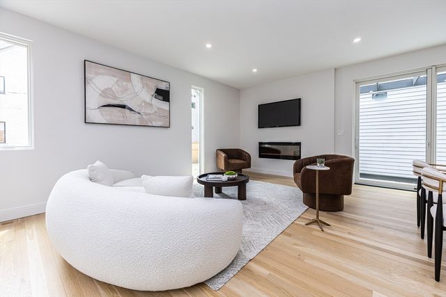 95 Griswold St 95, Cambridge, MA 02139