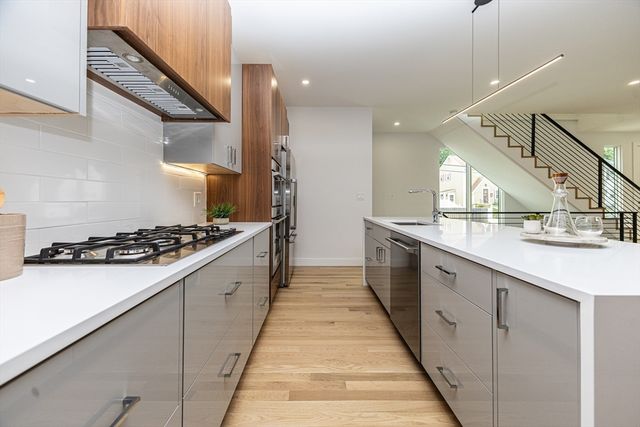 95 Griswold St 95, Cambridge, MA 02139