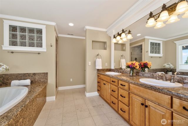 816 Walnut Street, Edmonds, WA 98020