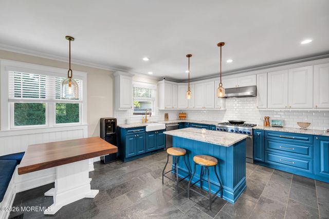 10 Bowne Avenue, Atlantic Highlands, NJ 07716