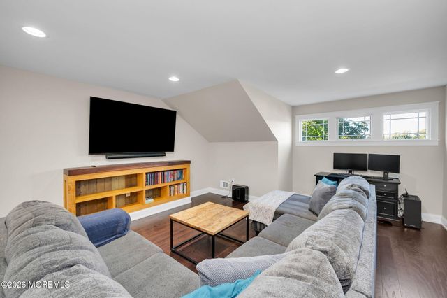 10 Bowne Avenue, Atlantic Highlands, NJ 07716