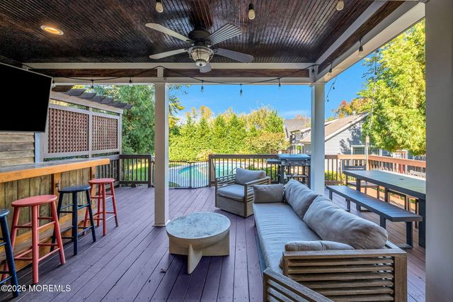 10 Bowne Avenue, Atlantic Highlands, NJ 07716