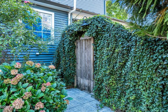 10 Bowne Avenue, Atlantic Highlands, NJ 07716