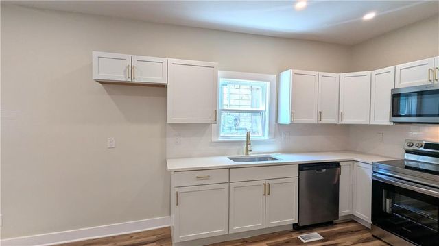 2628 College Avenue, Kansas City, MO 64127