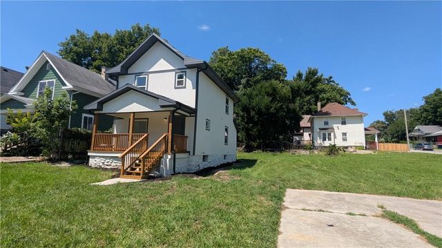 2628 College Avenue, Kansas City, MO 64127