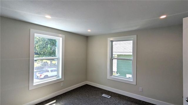 2628 College Avenue, Kansas City, MO 64127