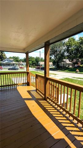 2628 College Avenue, Kansas City, MO 64127