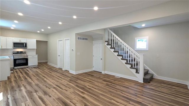 2628 College Avenue, Kansas City, MO 64127