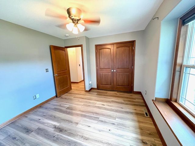 S77W18475 Janesville ROAD, Muskego, WI 53150