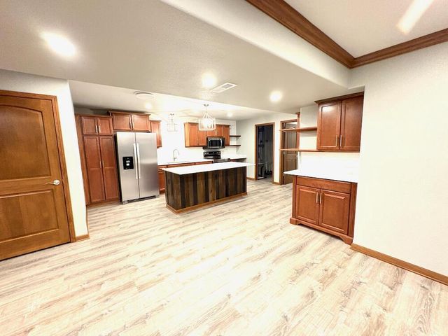 S77W18475 Janesville ROAD, Muskego, WI 53150
