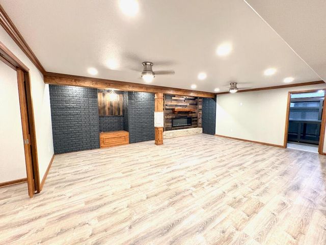 S77W18475 Janesville ROAD, Muskego, WI 53150