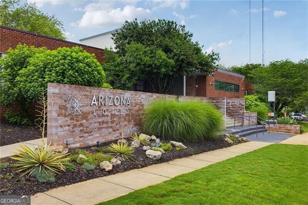 195 Arizona Avenue 121, Atlanta, GA 30307 — exterior