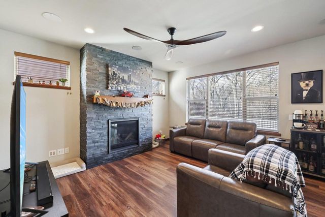 1236 Twisted Branch Way, Sun Prairie, WI 53590