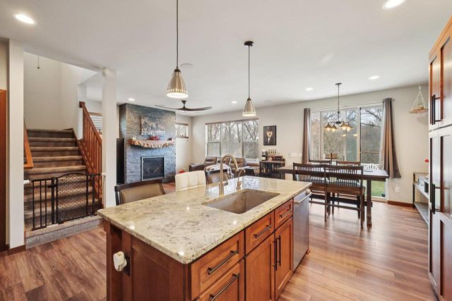 1236 Twisted Branch Way, Sun Prairie, WI 53590