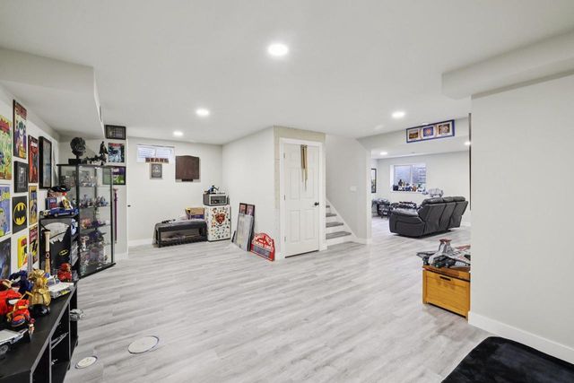 1236 Twisted Branch Way, Sun Prairie, WI 53590