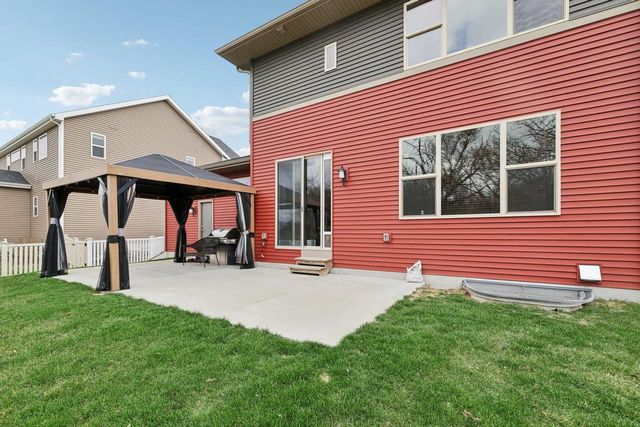 1236 Twisted Branch Way, Sun Prairie, WI 53590