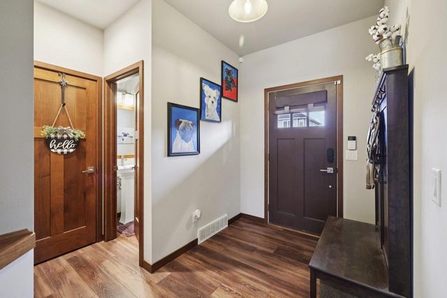 1236 Twisted Branch Way, Sun Prairie, WI 53590