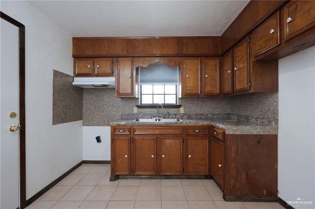 603 N Houston Street, Rio Grande City, TX 78582