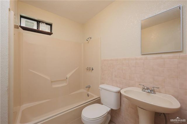 603 N Houston Street, Rio Grande City, TX 78582