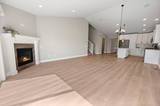 657 Copper Court, Waconia, MN 55387