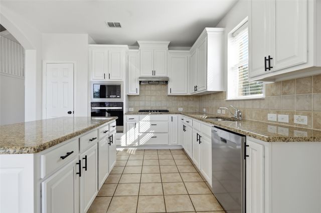 10202 Fairway Vista Drive, Rowlett, TX 75089