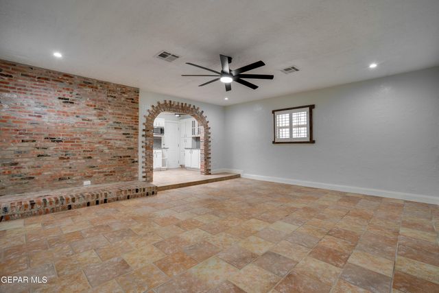 3030 Aurora Avenue, El Paso, TX 79930