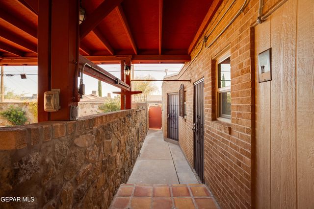 3030 Aurora Avenue, El Paso, TX 79930