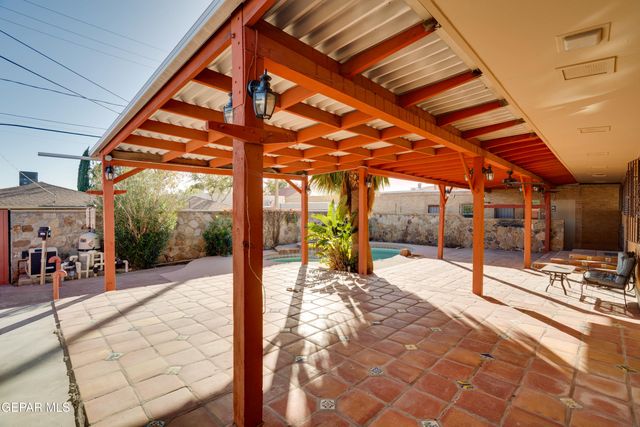 3030 Aurora Avenue, El Paso, TX 79930