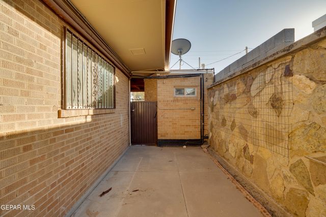 3030 Aurora Avenue, El Paso, TX 79930