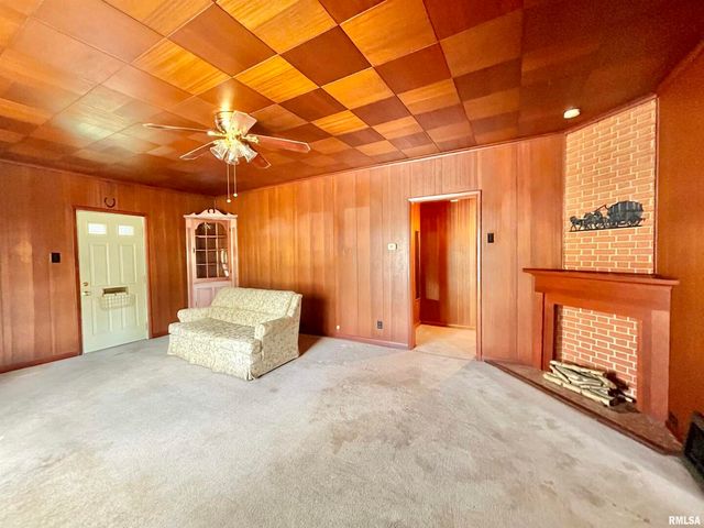 602 E MAIN Street, Christopher, IL 62822