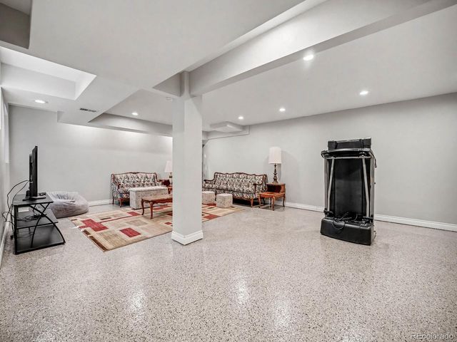 2058 E Phillips Place, Centennial, CO 80122