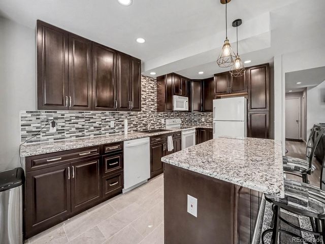 2058 E Phillips Place, Centennial, CO 80122