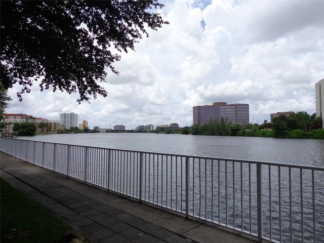 5091 NW 7th St 711, Miami, FL 33126