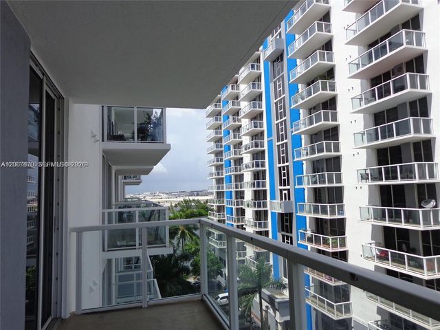 5091 NW 7th St 711, Miami, FL 33126