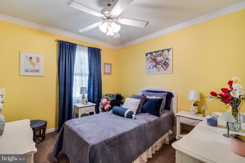 Image 21 of property listing at 5252 W BONIWOOD TURN, Clinton, MD 20735