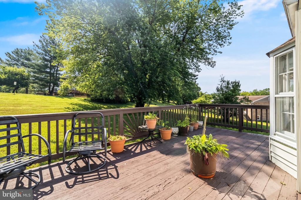 Image 27 of property listing at 5252 W BONIWOOD TURN, Clinton, MD 20735