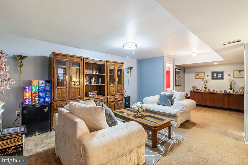 Image 29 of property listing at 5252 W BONIWOOD TURN, Clinton, MD 20735