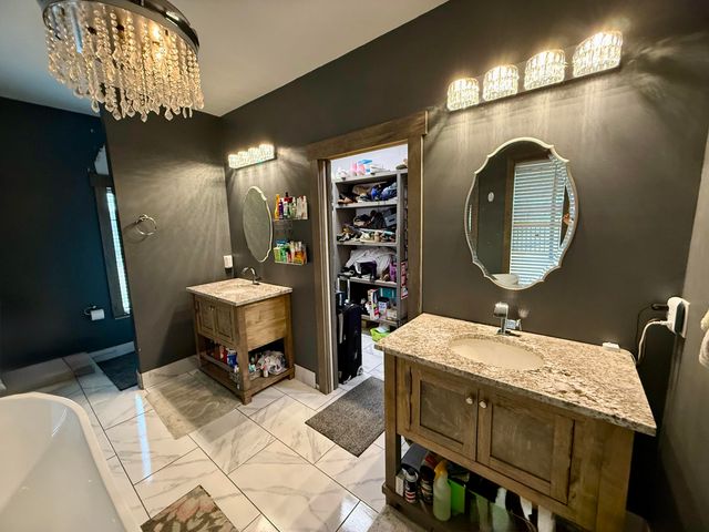 1047 Evergreen Road, Flat Lick, KY 40935