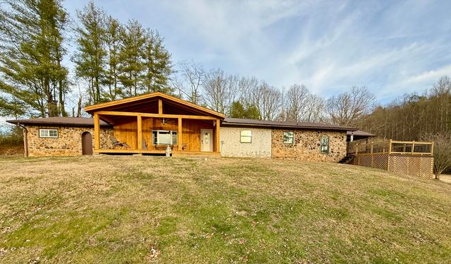 1047 Evergreen Road, Flat Lick, KY 40935