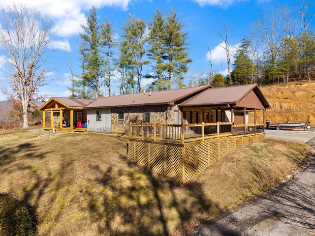 1047 Evergreen Road, Flat Lick, KY 40935