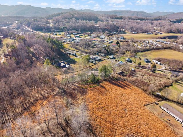 1047 Evergreen Road, Flat Lick, KY 40935