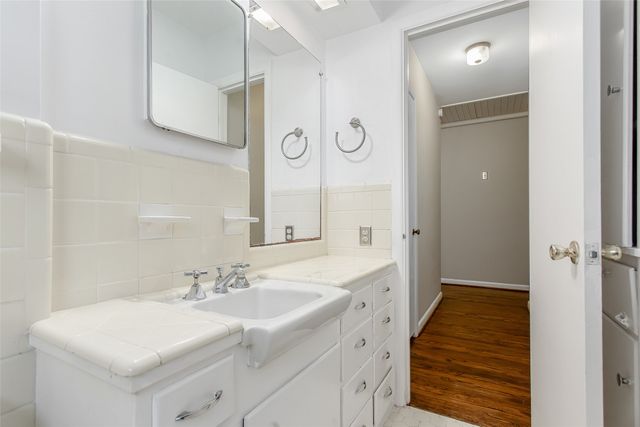 6506 SAINT MORITZ, Dallas, TX 75214