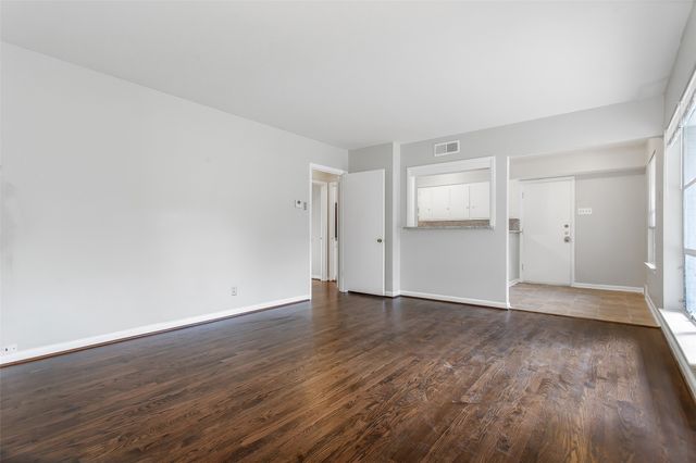 6506 SAINT MORITZ, Dallas, TX 75214