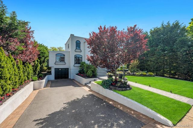 357 Wynsum Avenue, Merrick, NY 11566