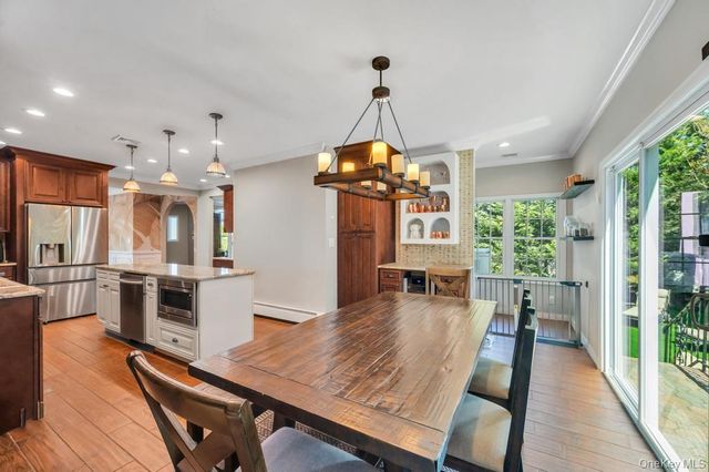 357 Wynsum Avenue, Merrick, NY 11566