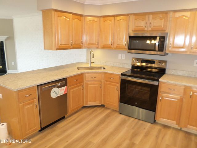 5014 Fairgrounds Place, Kingston, TN 37763