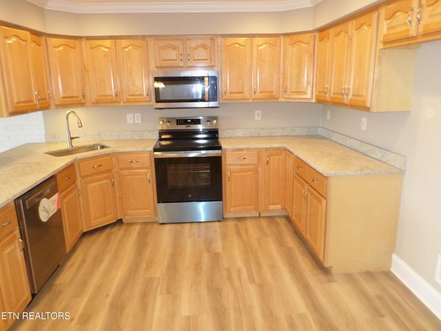 5014 Fairgrounds Place, Kingston, TN 37763